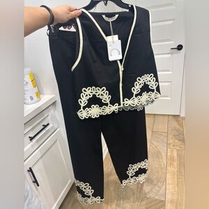 Elegant Black and Cream Women's matching set commense nwt